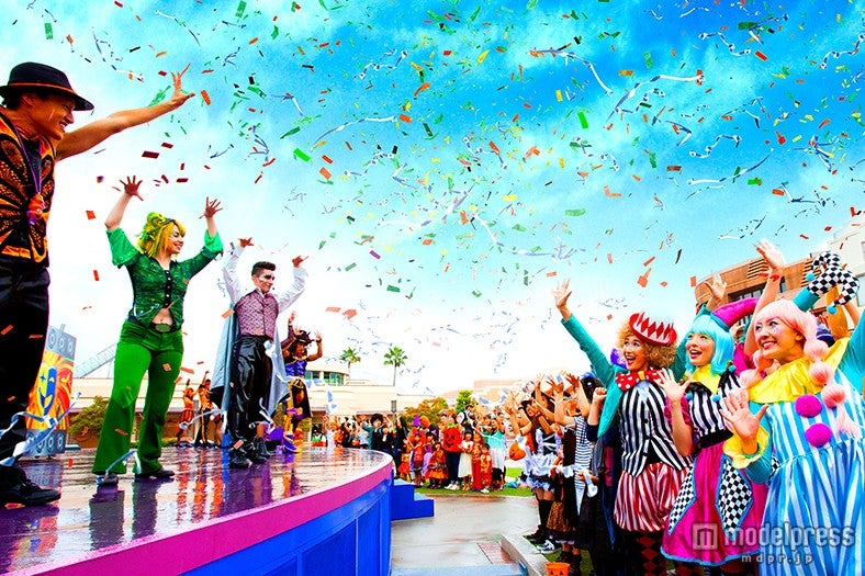 コスチューム・パーティ／画像提供：ユニバーサル・スタジオ・ジャパン