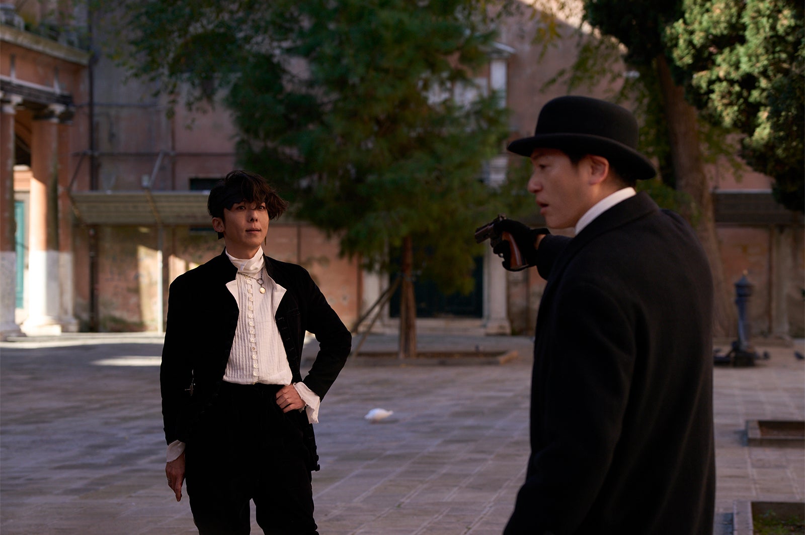 高橋一生、井浦新（C）2025『岸辺露伴は動かない　懺悔室』製作委員会 （C）LUCKY LAND COMMUNICATIONS／集英社