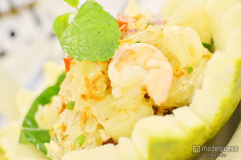 ピリ辛サラダ「ヤム・ソム・オ」180バーツ