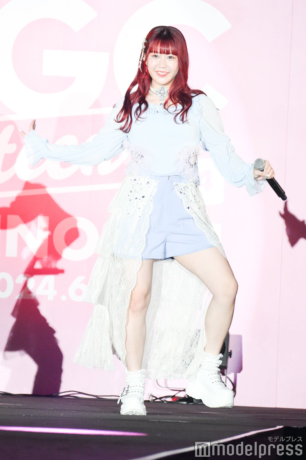 （C）モデルプレス