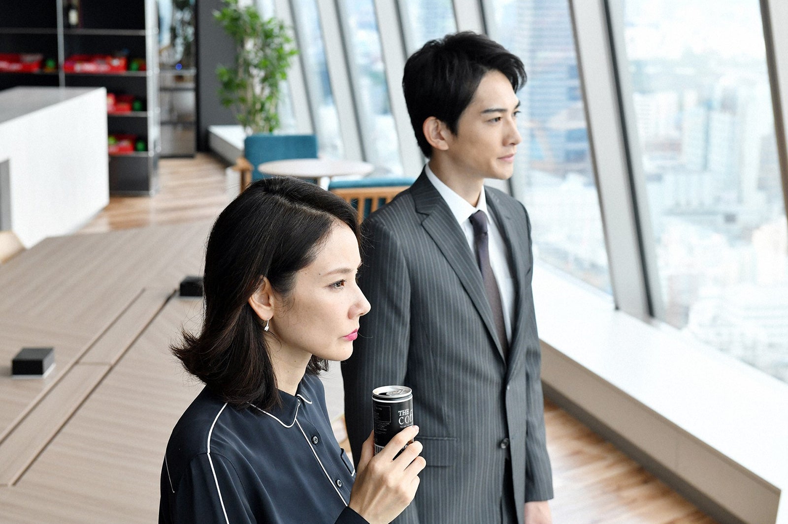 吉田羊、町田啓太／「中学聖日記」第6話より（C）TBS