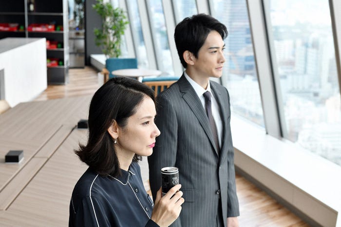 吉田羊、町田啓太/「中学聖日記」第6話より(C)TBS