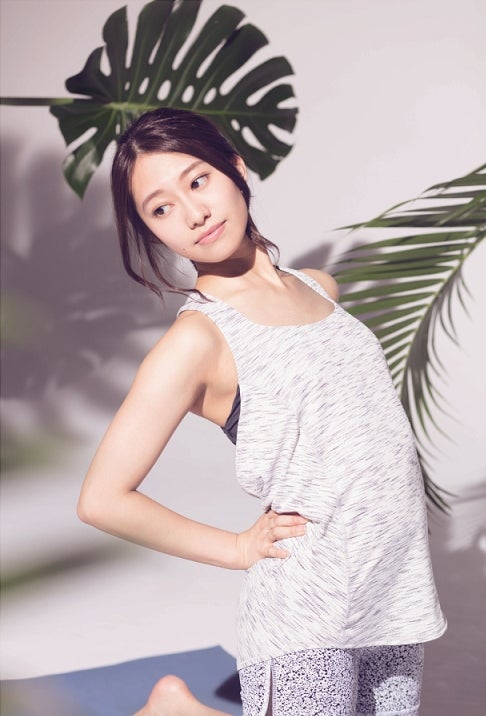 乃木坂46 - 白石麻衣　ヨリ 乃木坂46 白石麻衣 生写真 ヨリ - メルカリ