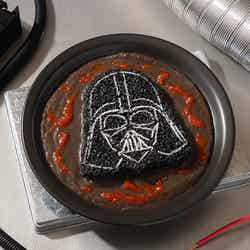 <ダース・ベイダー>ダークサイドカレー(C) & TM Lucasfilm Ltd.