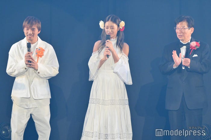 乾貴士選手、みちょぱ、川勝平太県知事(C)モデルプレス