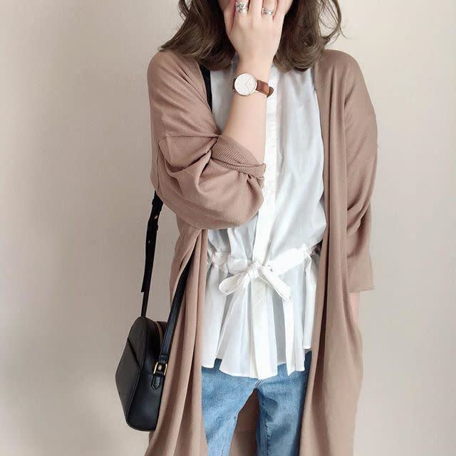 濃いめのベージュで大人っぽく シックに着こなすダークベージュコーデ11選 モデルプレス