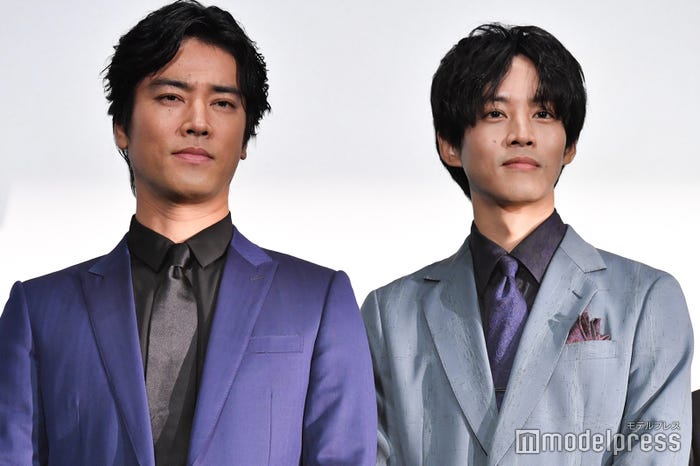 桐谷健太、松坂桃李 (C)モデルプレス