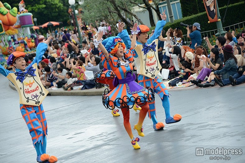 パレード「ハッピーハロウィーンハーベスト」