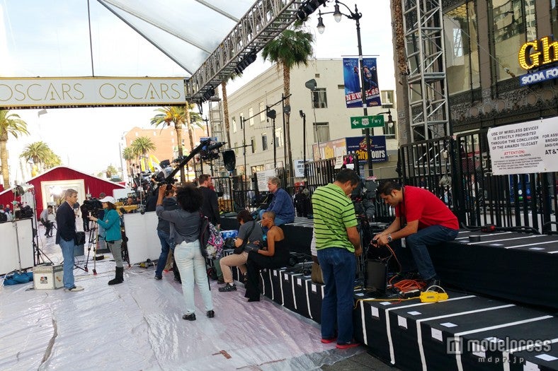 第87回アカデミー賞、レッドカーペット会場準備の様子（米・ドルビー・シアター／画像：モデルプレス）