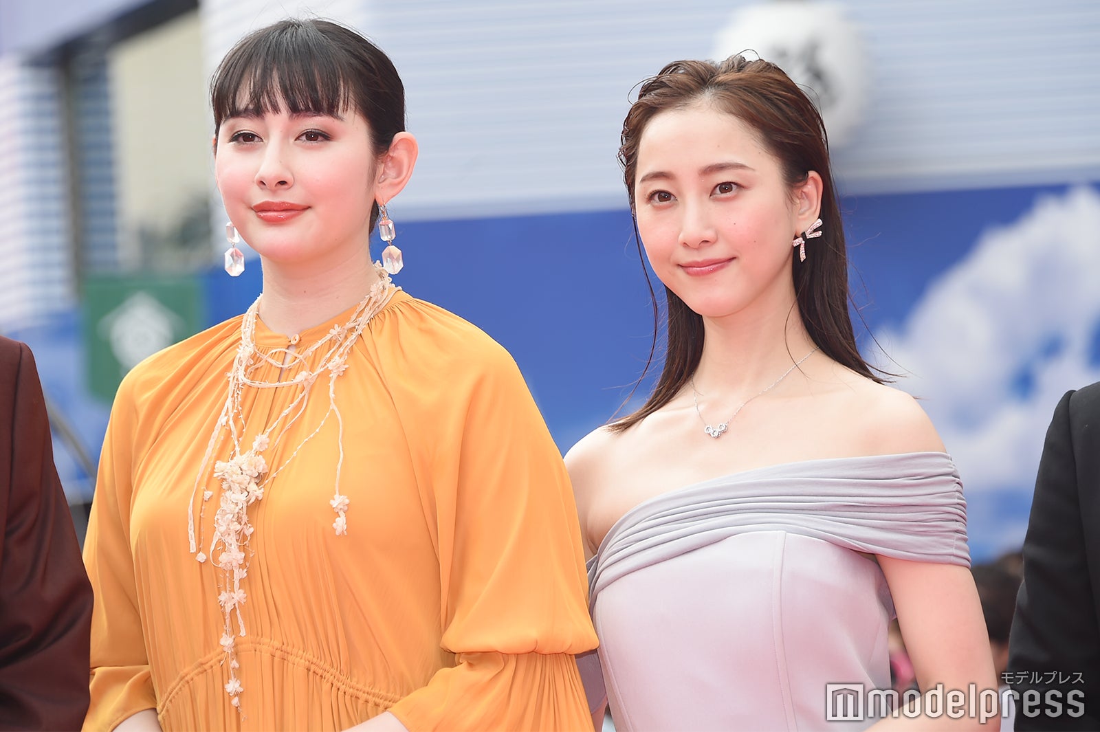 早見あかり、松井玲奈（C）モデルプレス