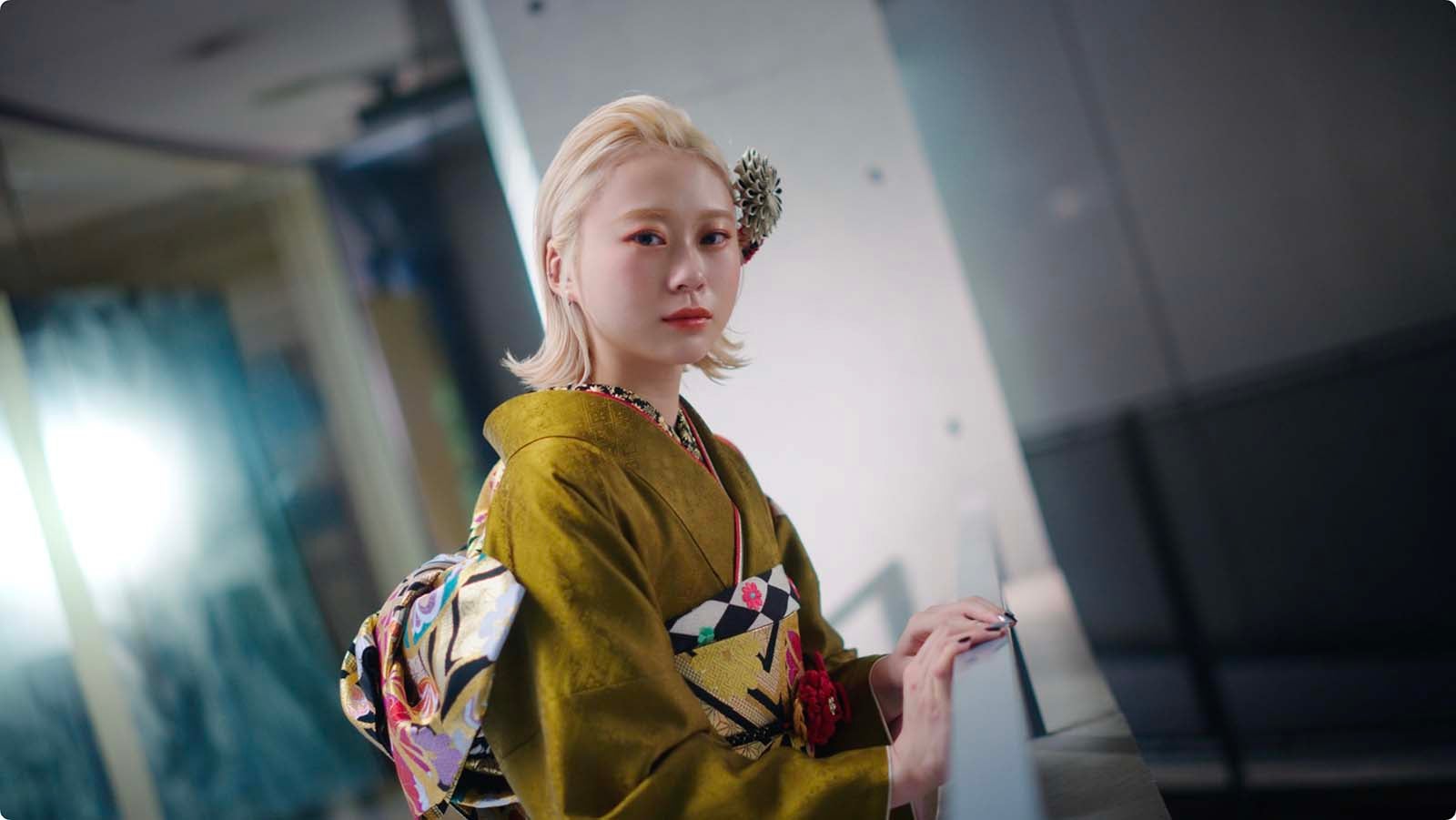 京都きもの友禅「あなただけの、ハタチが見つかる。」篇新CM（提供写真）