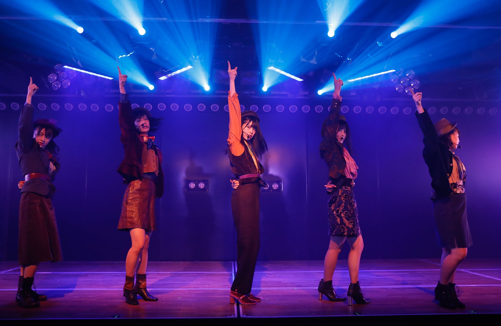 AKB48チーム8／AKB48チーム8「その雫は、未来へと繋がる虹になる。」公演（C）AKS