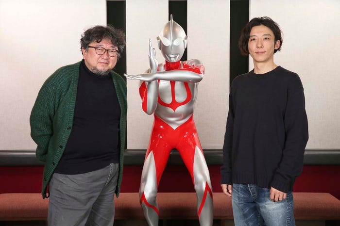 樋口真嗣監督、高橋一生 (C)2022「シン・ウルトラマン」製作委員会(C)円谷プロ
