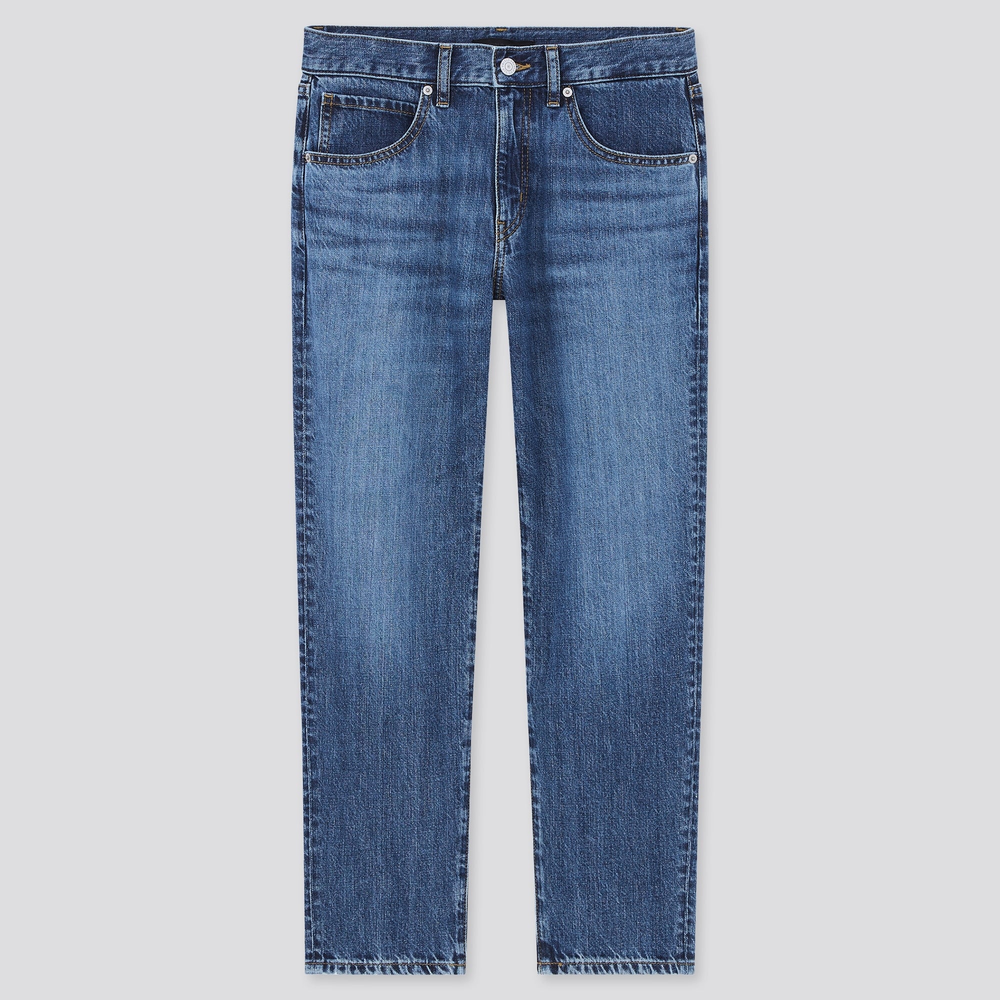 ユニクロのリラックステーパードアンクルジーンズの写真