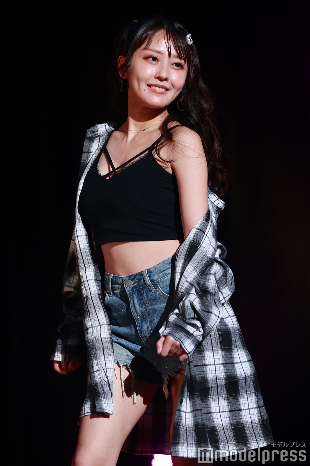 入澤優「モデルプレスオーディション」GP獲得でファッションショー出演 美ボディチラリ肌見せ【STARRZ TOKYO】