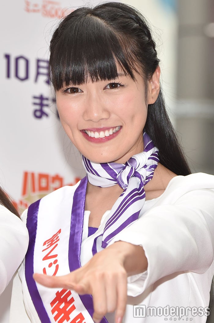 ももクロ百田夏菜子に高城れにが甘える ラブラブ動画 が 完全にカップル 破壊力抜群 と反響殺到 モデルプレス ももクロ百田夏菜子に高城れにが甘える ラブラブ動画 が 完全にカップル 破壊力抜群 と反響殺到 モデルプレス