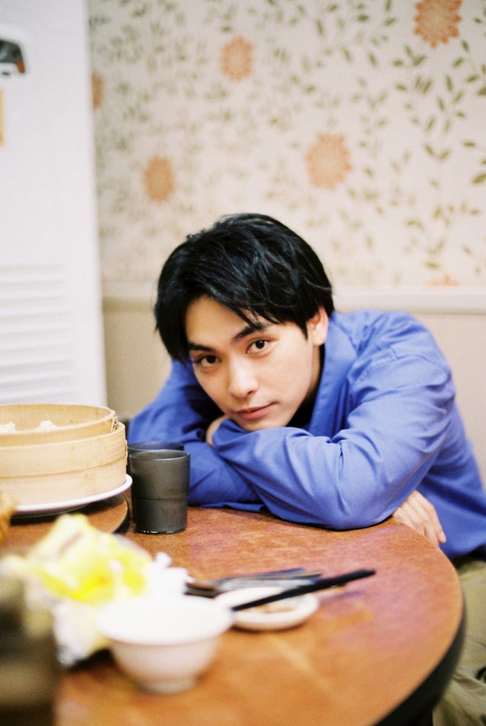 柳楽優弥 素 さらけ出す初パーソナルブック やぎら本 発表 年 柳楽イヤー で第二章へ モデルプレス