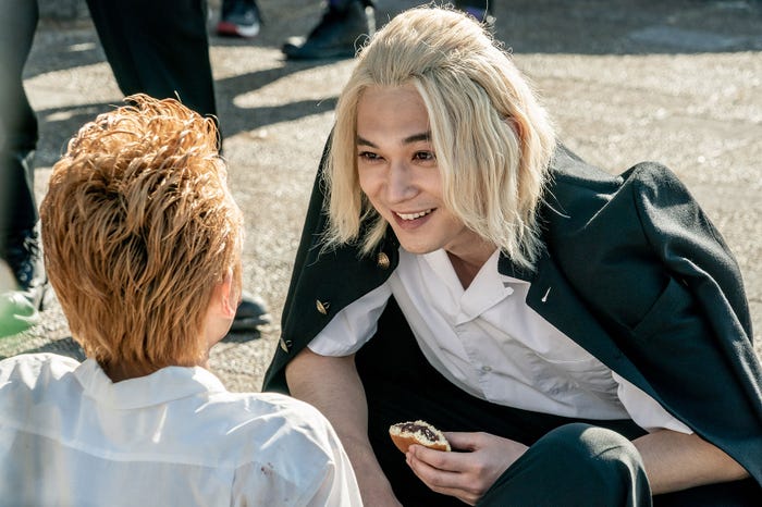 北村匠海、吉沢亮(C)和久井健/講談社(C)2020 映画「東京リベンジャーズ」製作委員会