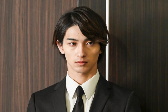 横浜流星/「シロでもクロでもない世界で、パンダは笑う。」第1話より(C)日本テレビ