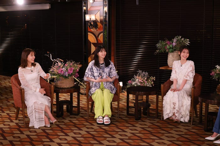 (左から)田中みな実、西野七瀬、白石聖(C)カンテレ