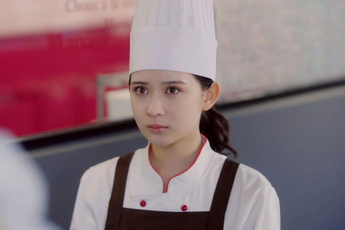 畑芽育「パティスリーMON」第3話(C)「パティスリーMON」製作委員会