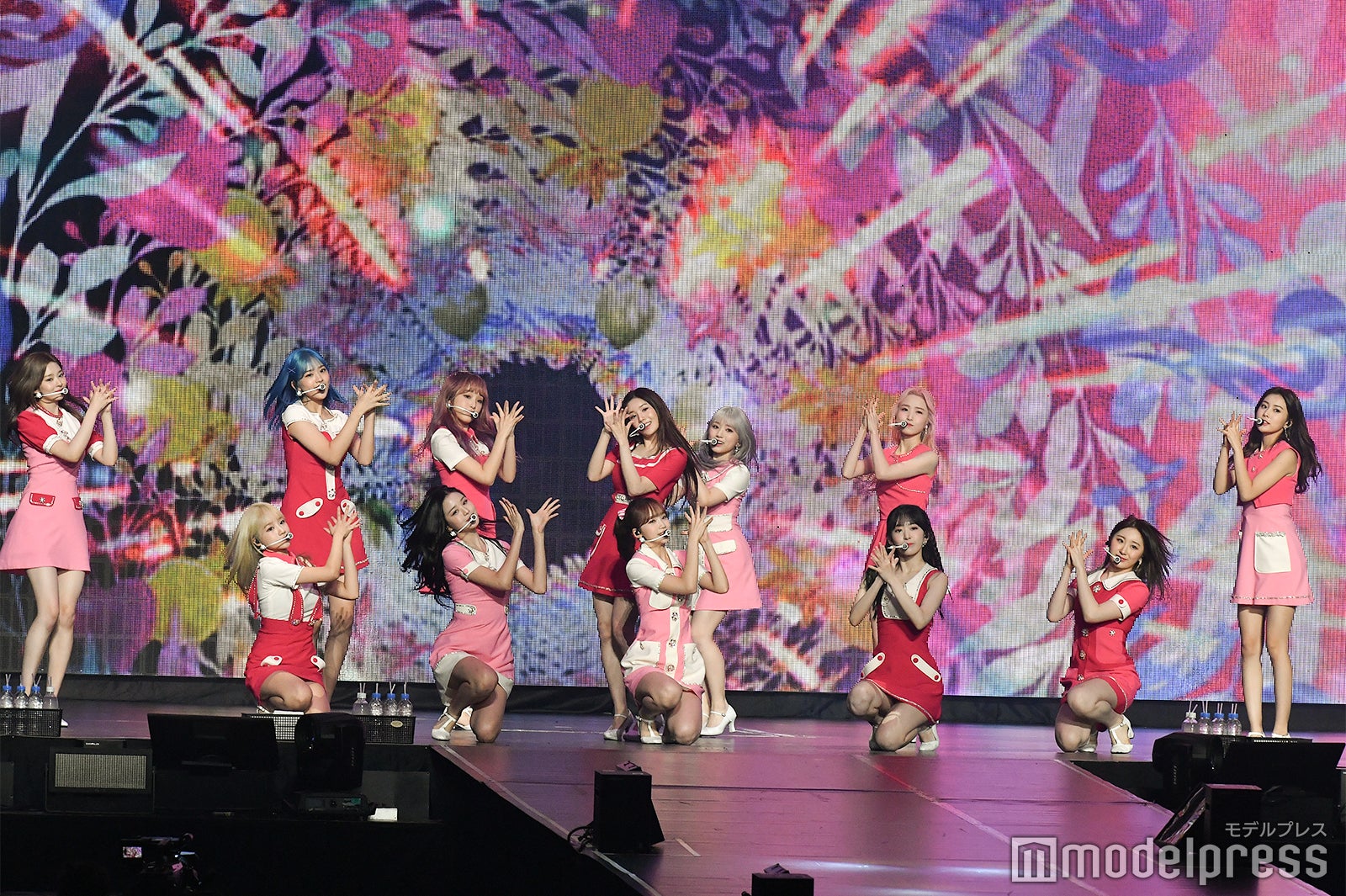 IZ*ONE （C）モデルプレス