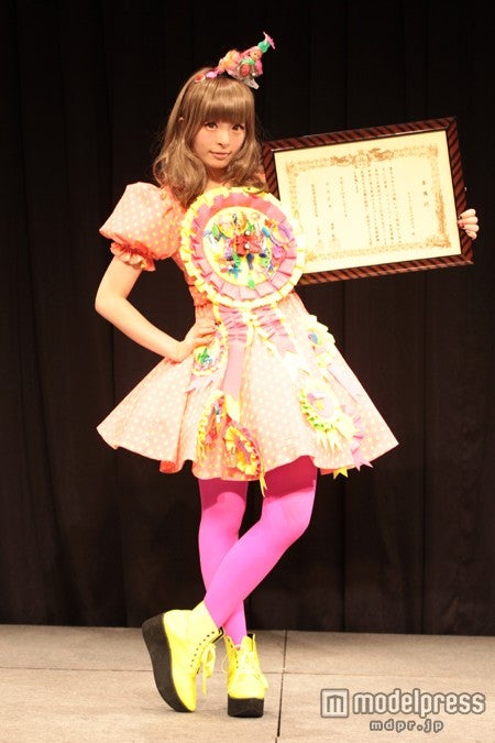 原宿カワイイ大使認証式着用衣装