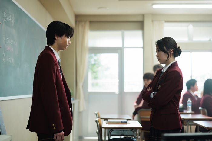 羽村仁成、新井美羽「なんで私が神説教」第2話(C)日本テレビ