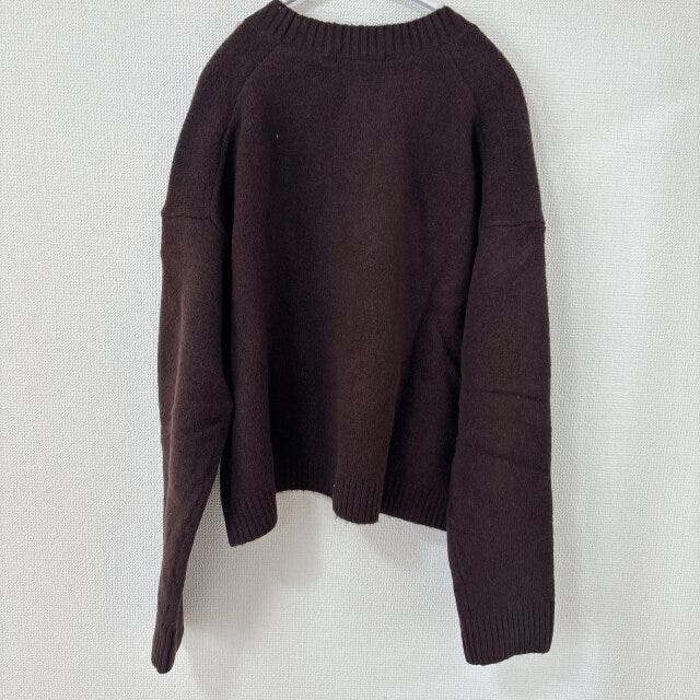 ユニクロスフレヤーンショートカーディガン ユニクロスフレヤーンショートカーディガン ダークブラウンの背面