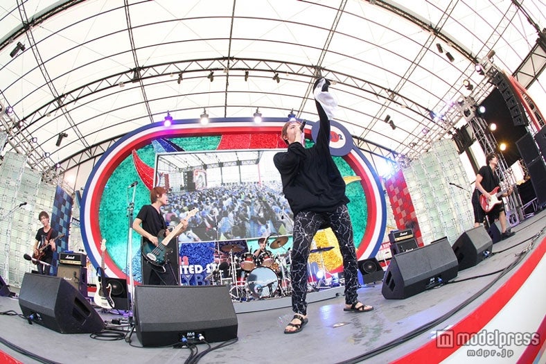 左から、スンヒョン、ジェジン、ホンギ、ミンファン、ジョンフン