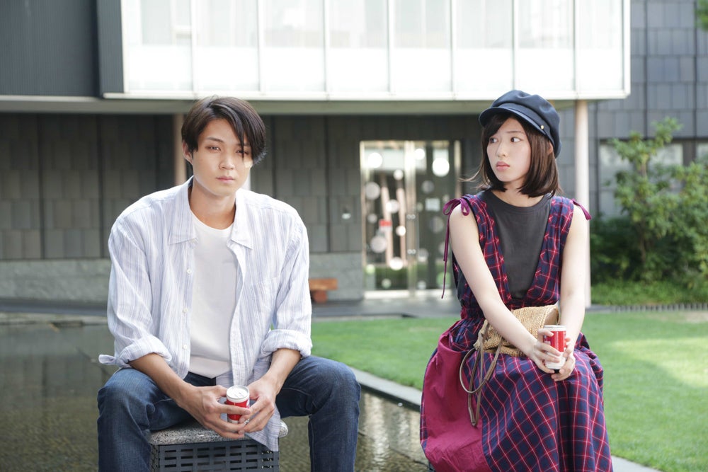 （左から）磯村勇斗、白石聖（C）フジテレビ