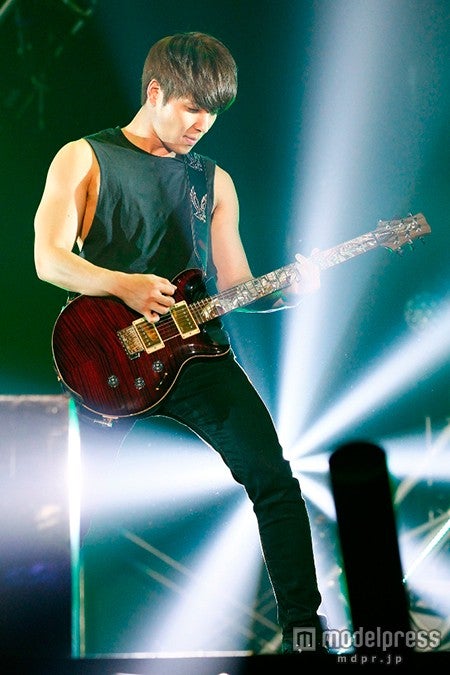 チェ・ジョンフン（C）FNC MUSIC JAPAN INC.