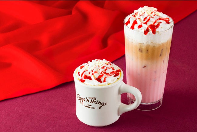 ストロベリーホワイトモカ／画像提供：Eggs’n Things Japan
