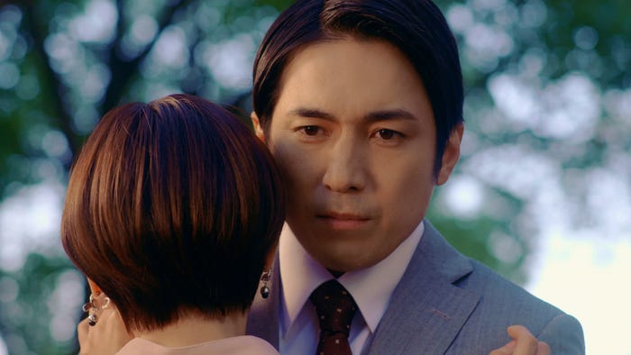 高橋光臣、倉科カナ(C)「隣の男はよく食べる」製作委員会