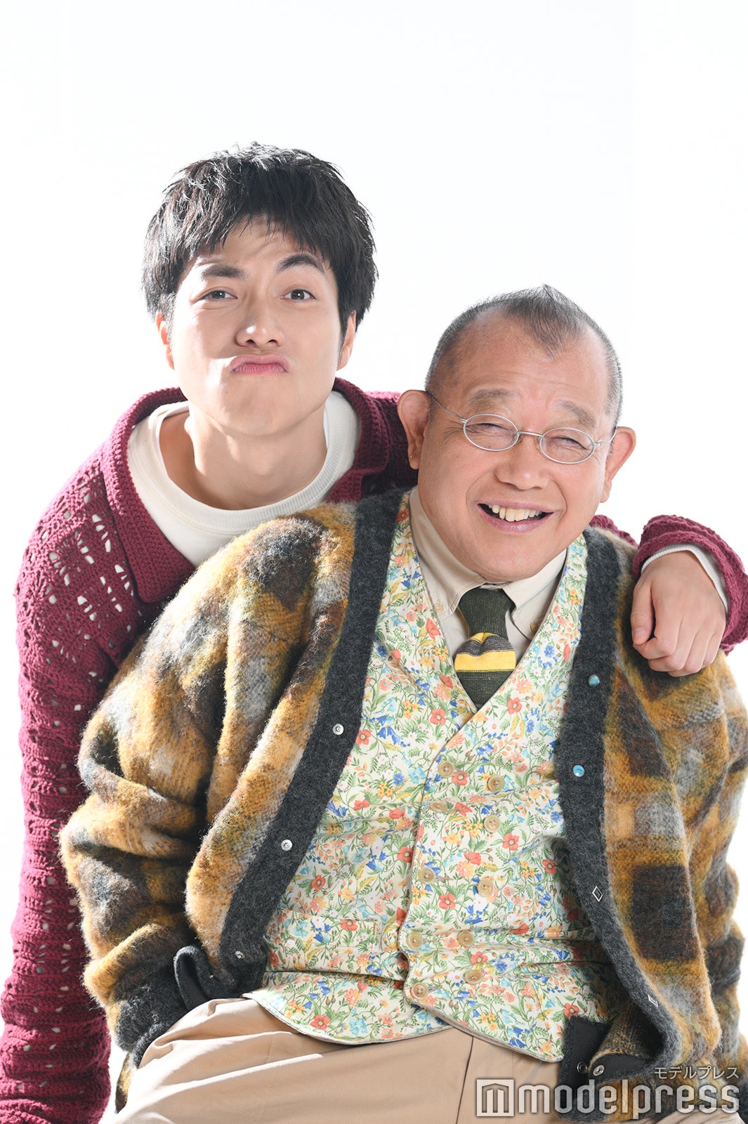 重岡大毅、笑福亭鶴瓶（C）モデルプレス