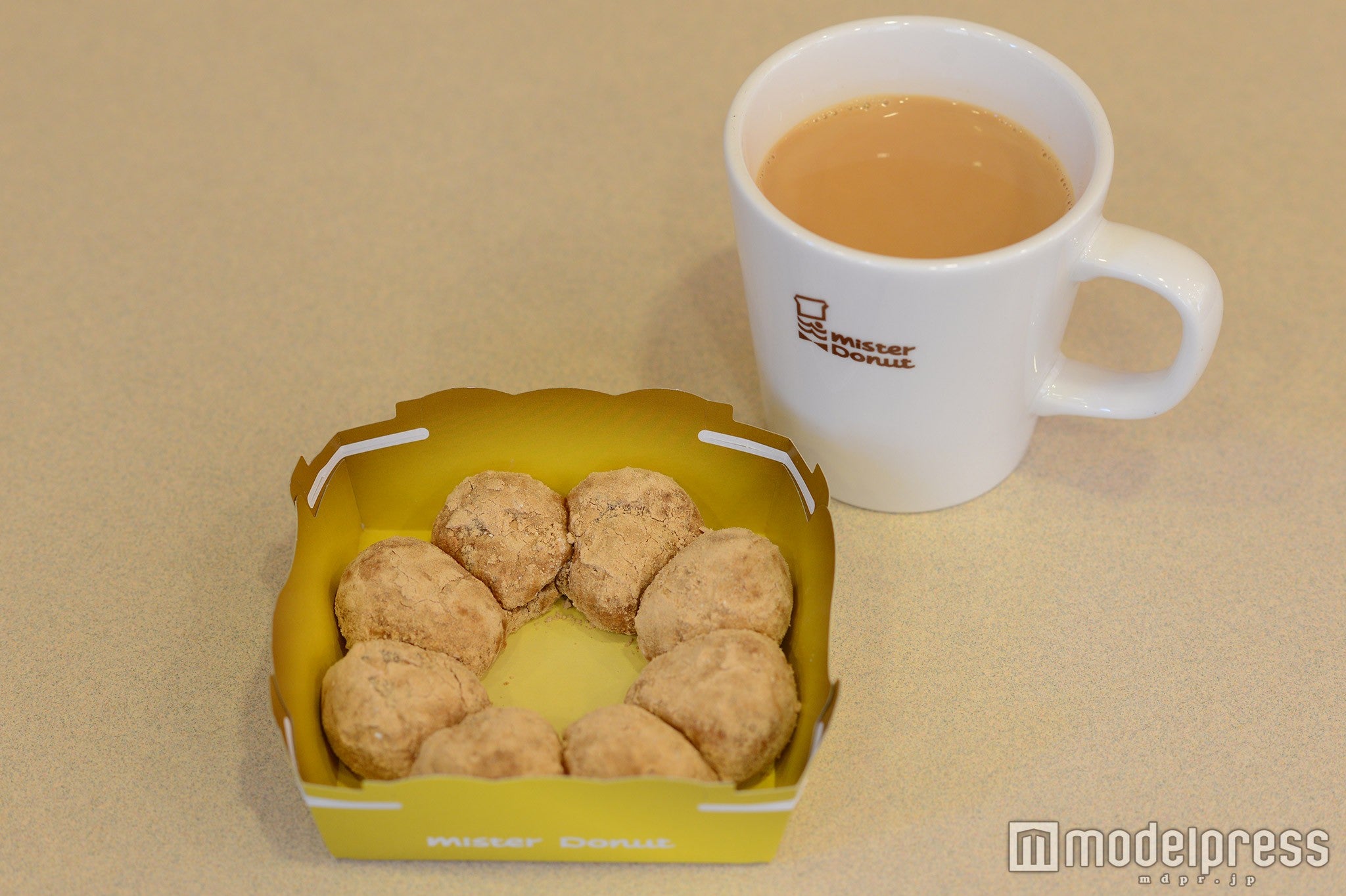 のびのびポン・デ・リング 黒みつきなこ各151円（東京都・神奈川県のみ各162円）※税込（C）モデルプレス