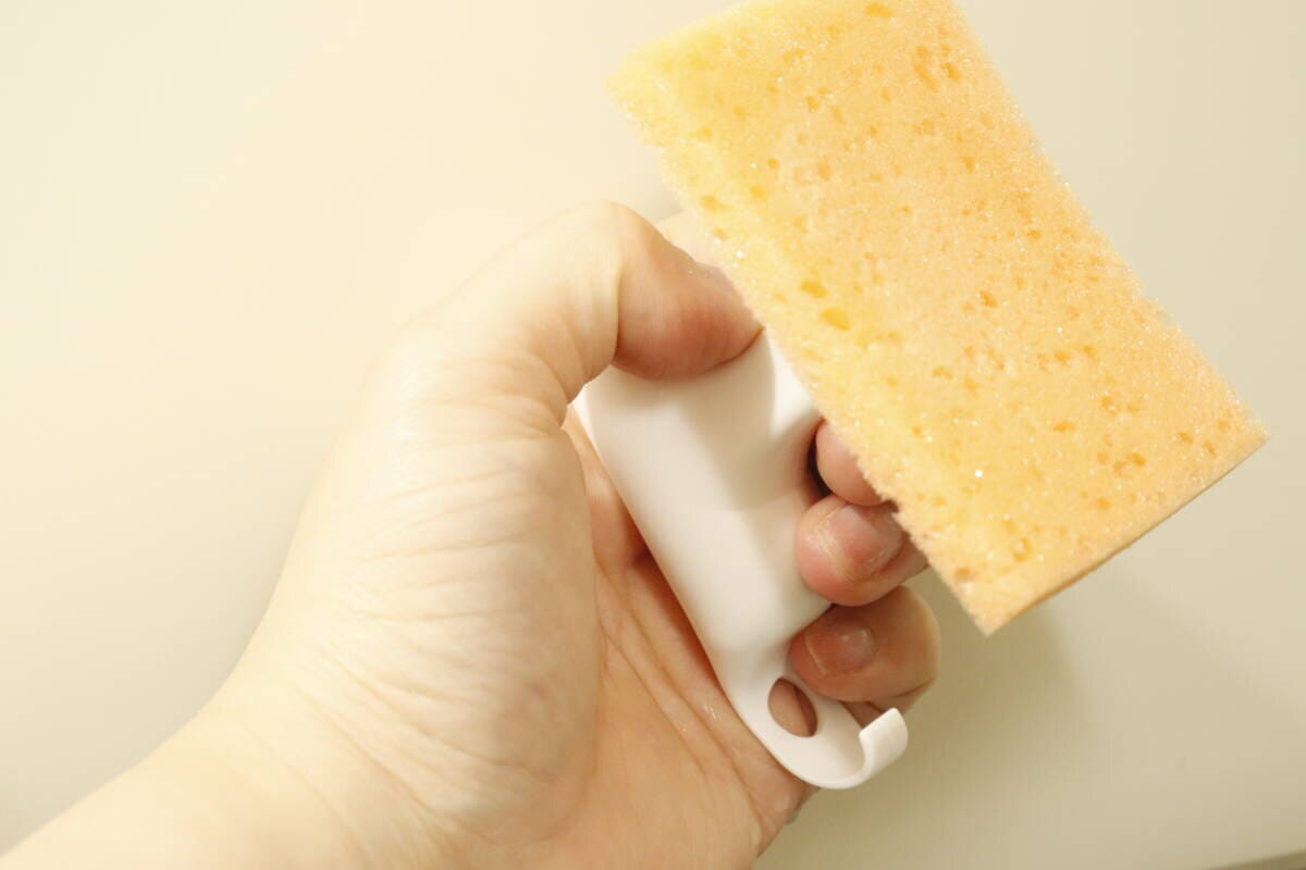 キッチンスポンジ用ハンドル　掃除用スポンジ装着