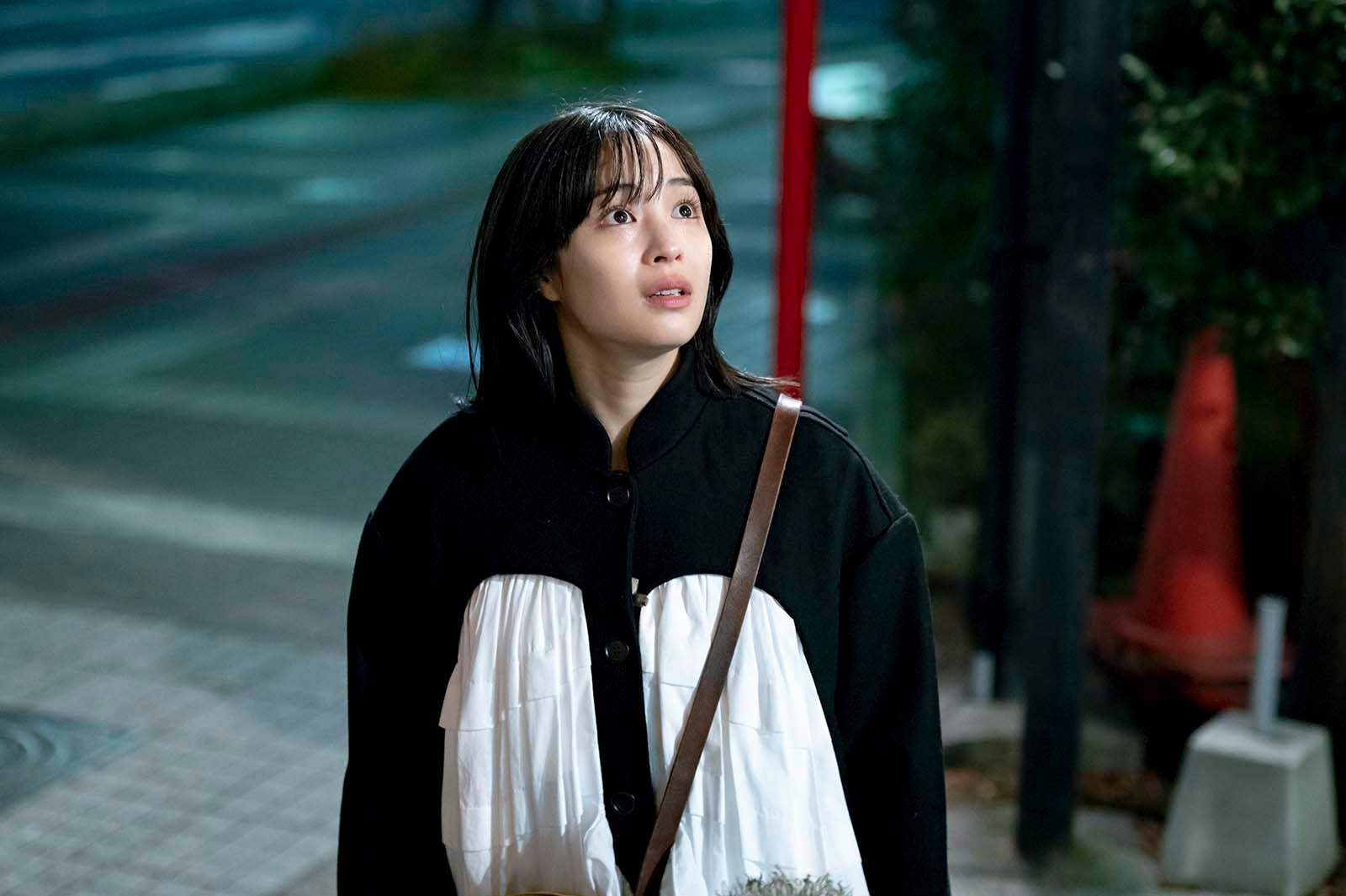 広瀬すず／「夕暮れに、手をつなぐ」最終話より（C）TBS