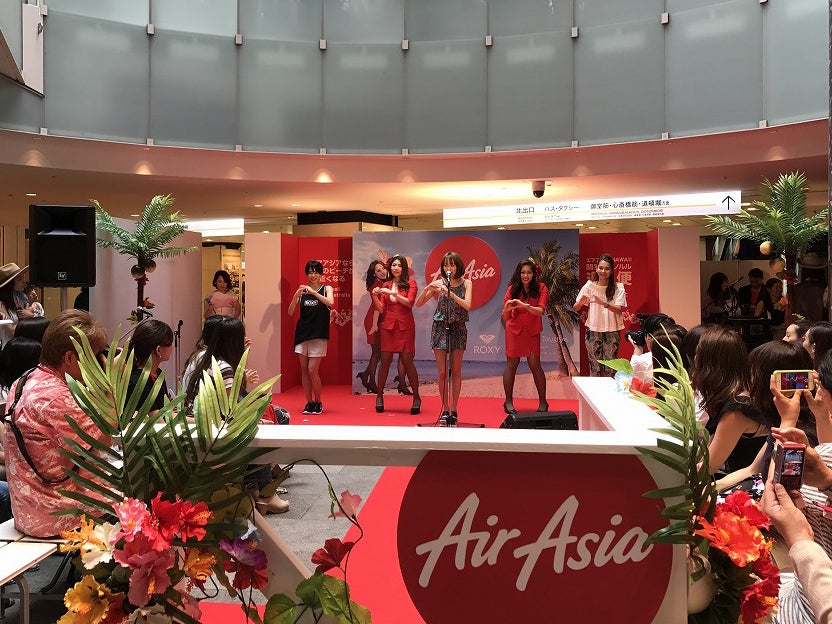 イベントではハッシュタグダンスを披露