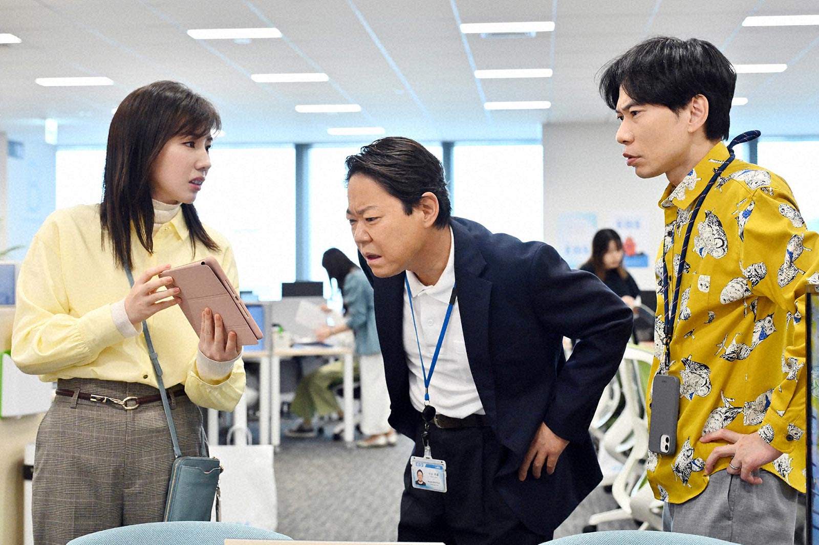 仲里依紗、阿部サダヲ、板倉俊之「不適切にもほどがある！」第8話より（C）TBS