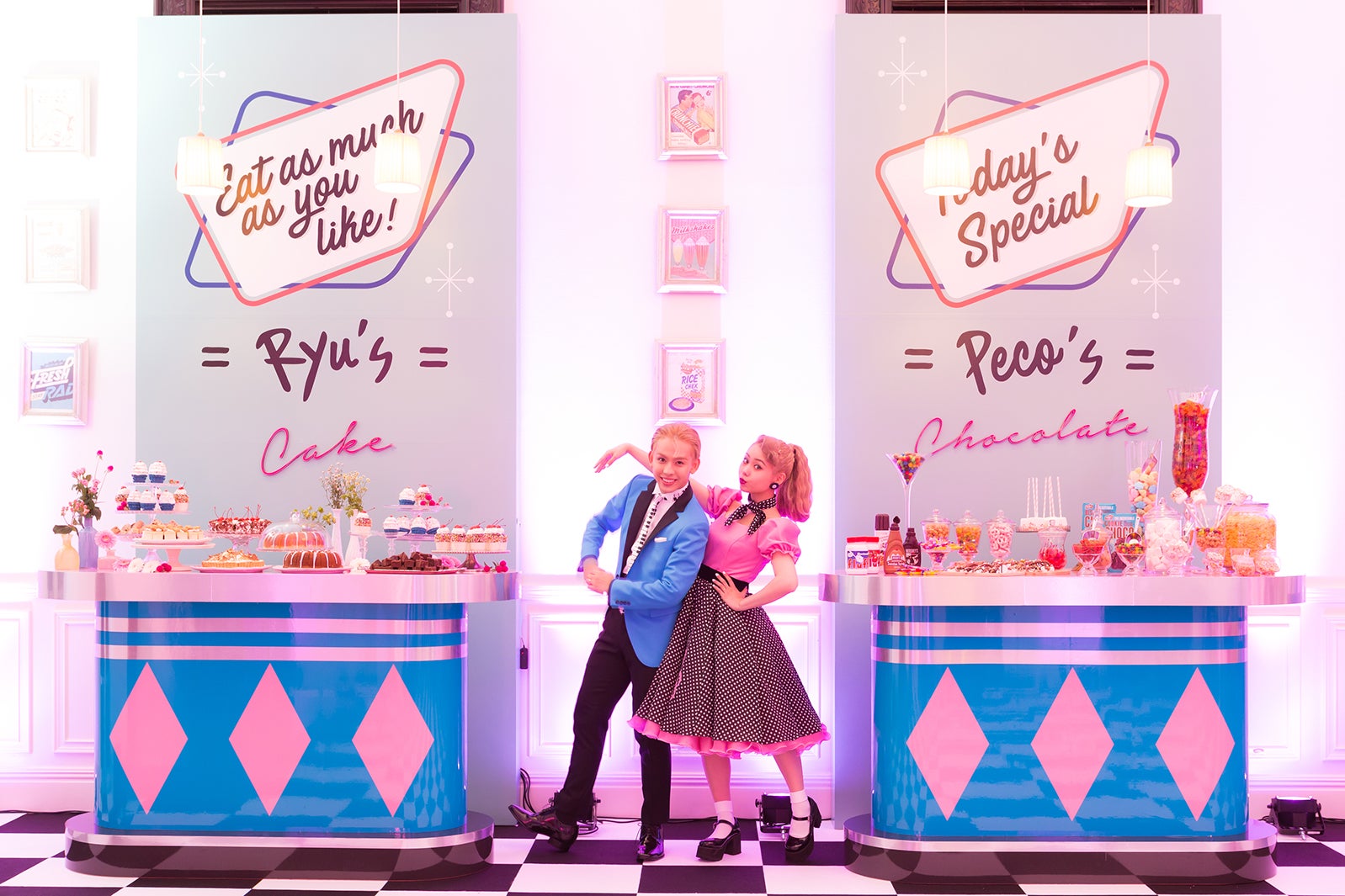 挙式を行ったぺこ＆りゅうちぇる（画像提供：所属事務所）