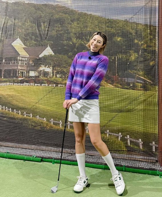 狩野舞子、“20年前”高校時代のユニフォーム姿 同級生の元選手2人と仲睦まじいやりとりも