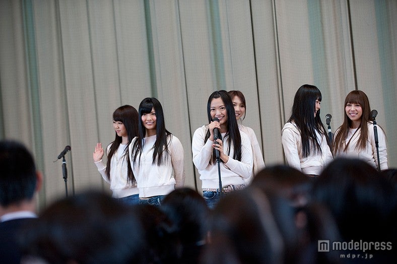 「『誰かのために』プロジェクト」／2012年（C）AKS