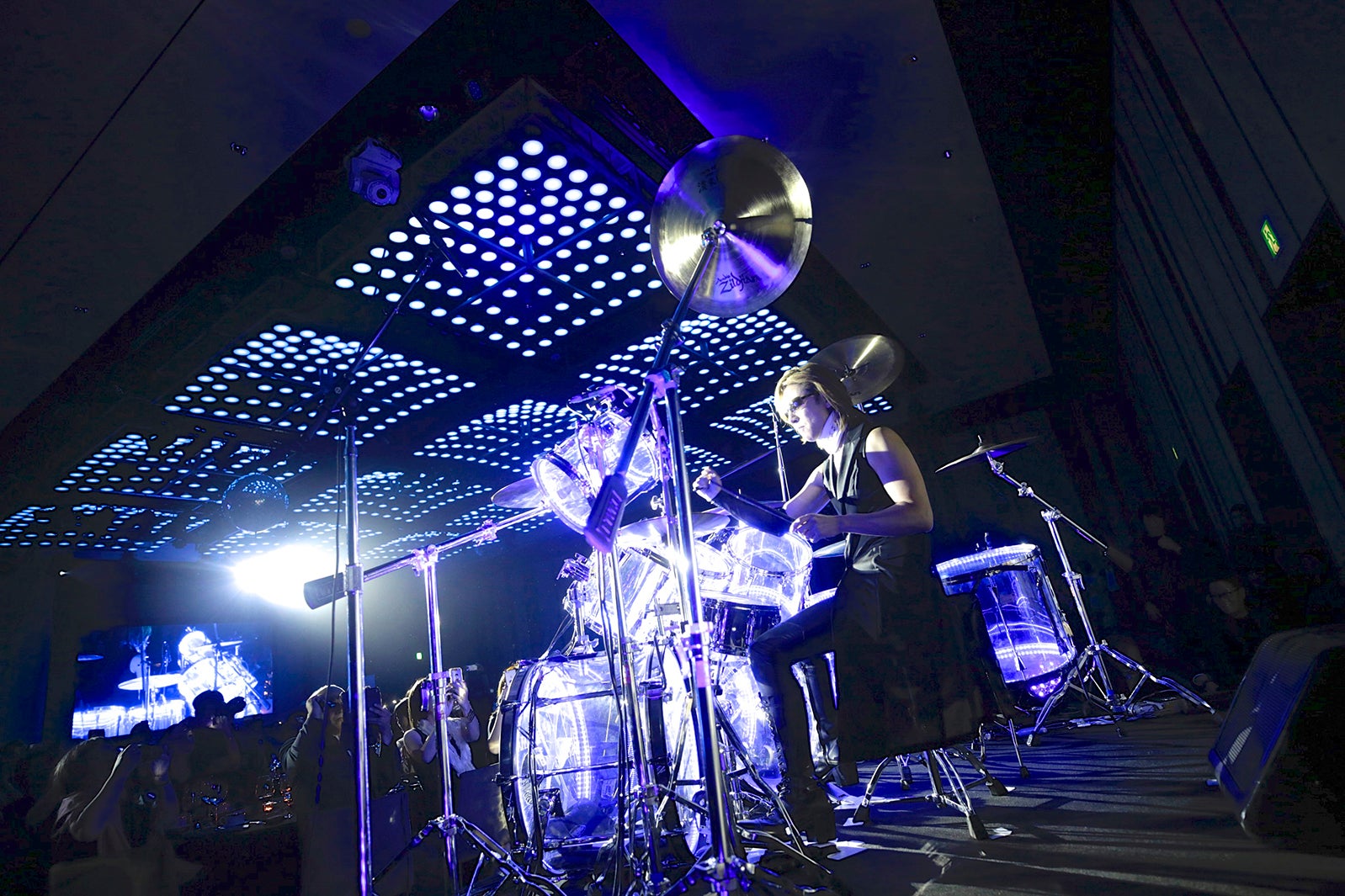 YOSHIKIドラムソロ（提供写真）