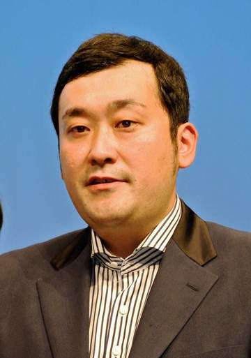 「スピード離婚確定とか言われてましたけど、どうにか仲良く」人気芸能人夫婦が12年目の結婚記念日 愛妻へ感謝伝える夫にSNS感動「言葉温かく、じんわり」