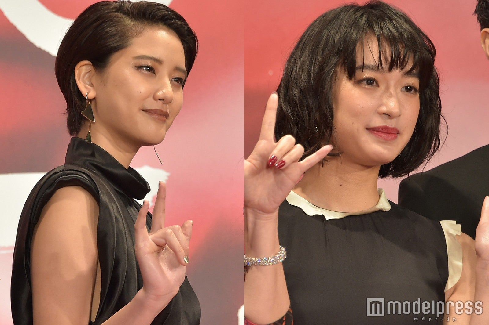 山崎紘菜＆門脇麦、黒ドレスで大人の色気＜第30回東京国際映画祭＞