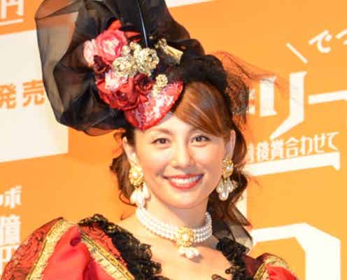 米倉涼子、「嫌だ」 思わず照れ笑い