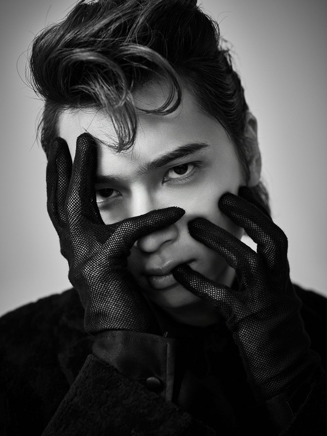 40までにしたい10のこと/庄司浩平着用色ちがいブラック上着 画像7/8) ドラマ「40までに」で話題・庄司浩平、2nd写真集