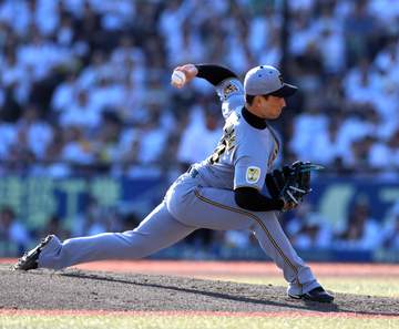 阪神 藤川監督の采配ズバリ！八回大ピンチで守護神・岩崎投入→連続三振で鮮やかに切り抜ける 敵地が大歓声 先発の村上もガッツポーズ