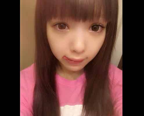 藤田ニコル、すっぴんが「若返った」“スモーキーショコラ”ヘアにイメチェンで「可愛い」「どストライク」の声殺到